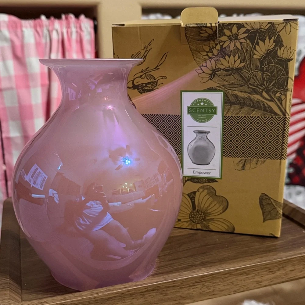 NIB Scentsy Diffuser Empower Shade ONLY